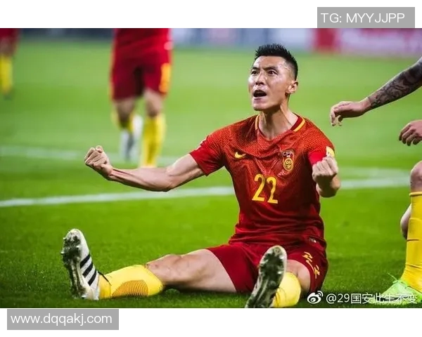 足球明星张继科精彩瞬间照片集锦展现他的风采与魅力