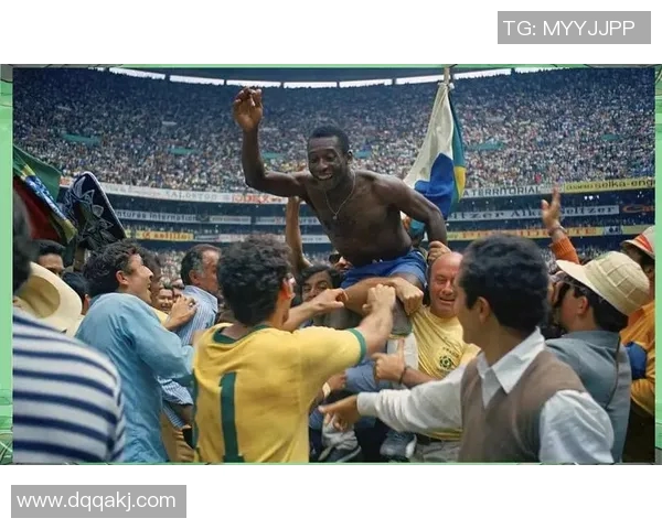 足球明星马希尼的传奇旅程与辉煌成就揭秘